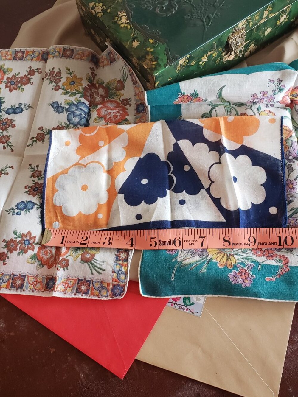 VINTAGE LINEN HANKIES SET OF3 BEAUTIFUL PRINTED HAND ROLLED EDGES